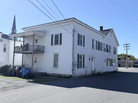 4-Unit Quadplex