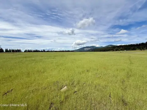 Elevated Homesite with Mountain Views
