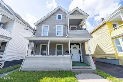 Vacant Duplex Income Property