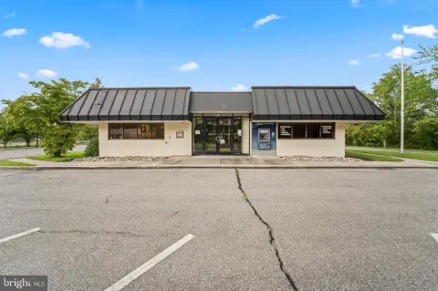 Professional Office Building with Garage