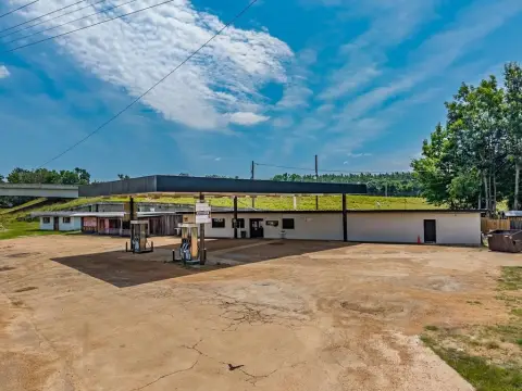 Turnkey Bar and Grill Opportunity