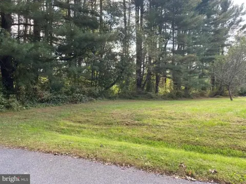 Residential Land in Brittany Commons