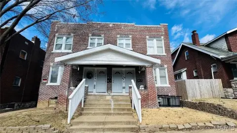 Updated Four-Family Building in St. Louis