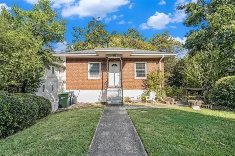 Two Atlanta Duplexes on Adjacent Lots