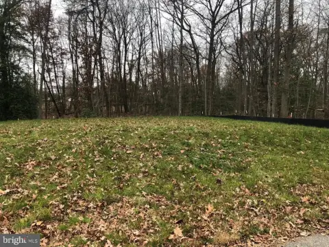 Waterfront Lot on Muddy Gut