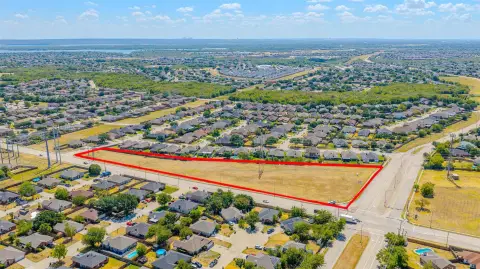 Signalized Commercial Land