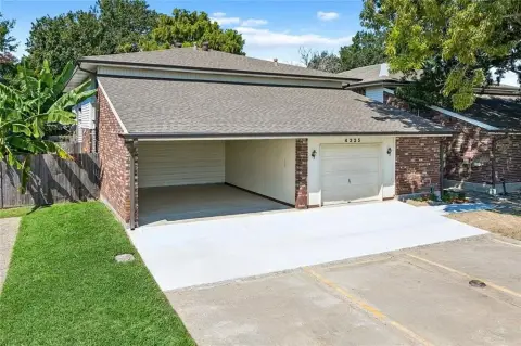 3-Unit Triplex with Balconies