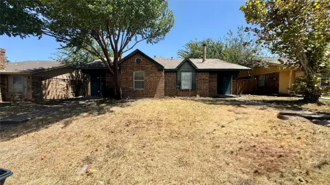 Duplex with Fenced Backyards