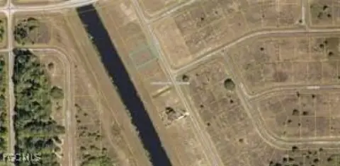 Residential Lot in Banyan Village