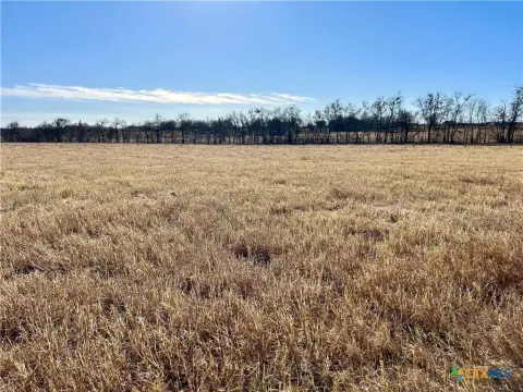 Prime Land Near I-35