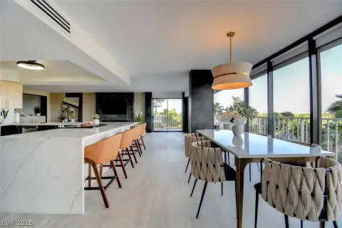 Las Vegas High-Rise Condo