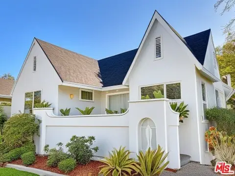 Los Angeles Multifamily Fixer Opportunity