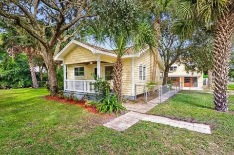 Tampa Triplex with Income Potential
