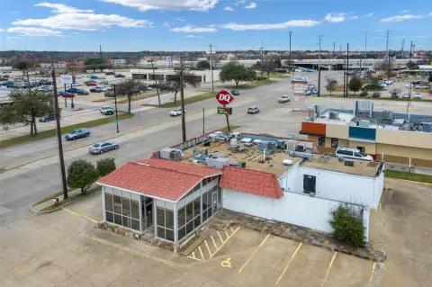 Drive-Through Restaurant Building