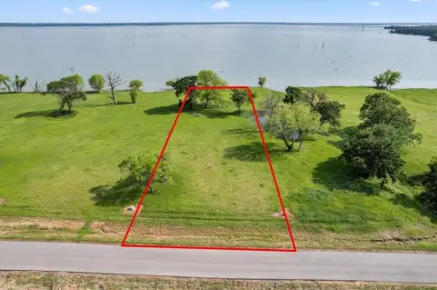 Waterfront Land in Corsicana, TX