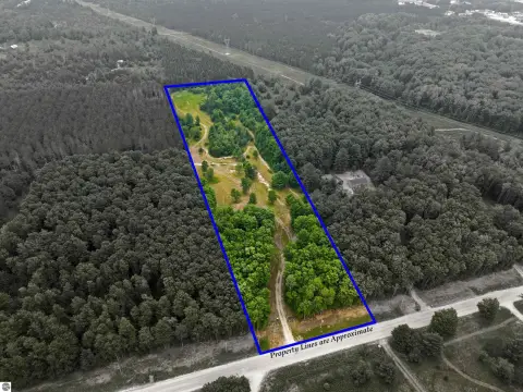 Hunting Land with Electric and Well