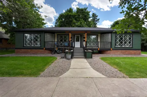 Renovated Multi-Unit Income Property