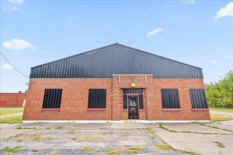 Flex Building with Office Space