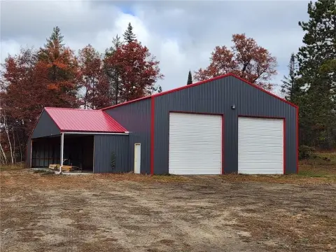 Heated Shop with Highway Visibility