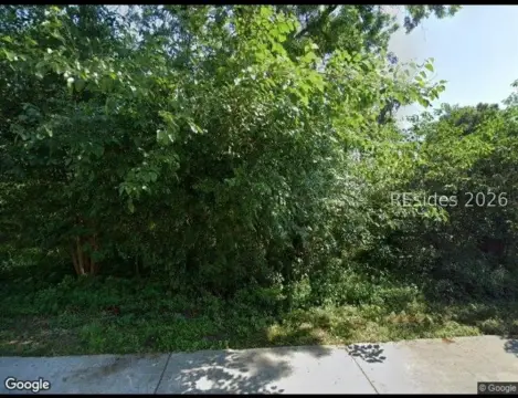 Vacant Lot in Historic Beaufort