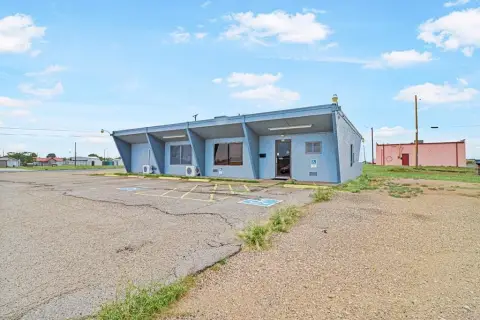 Flexible Commercial Building