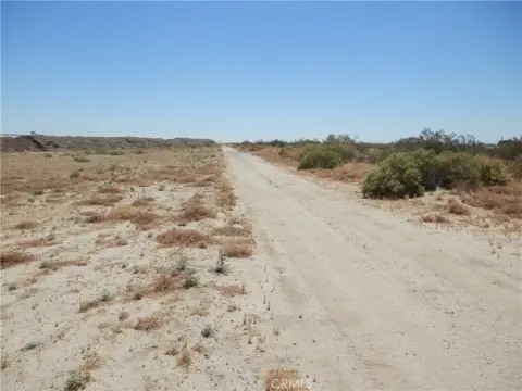 2.55 Acres Near Lake Los Angeles