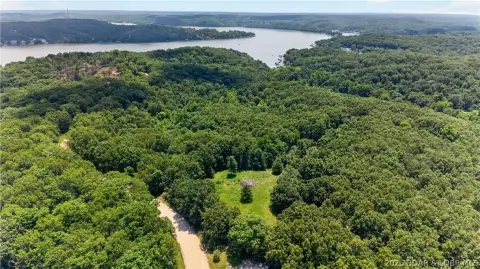 Lakefront Hunting Land
