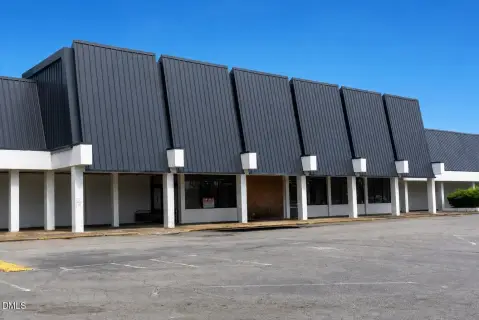 Shopping Center with Anchor Space