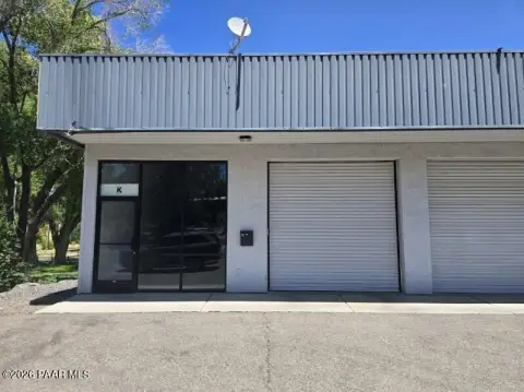 Industrial Flex Unit with Roll-Up Door