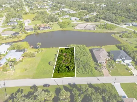 Lakefront Lot in Rotonda Lakes
