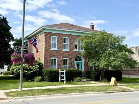 Two-Story Live-Work Building