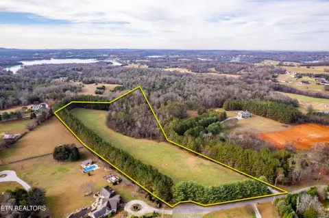 Residential Land in Louisville, TN