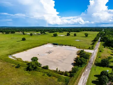 Commercial Land in Mannsville, Oklahoma