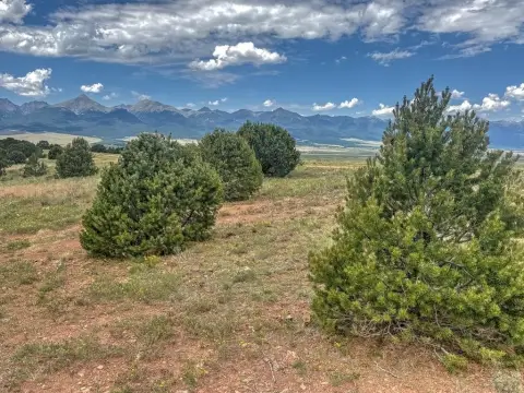 Westcliffe Land with Mountain Views