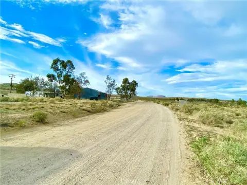 Rosamond Vacant Land Near Utilities