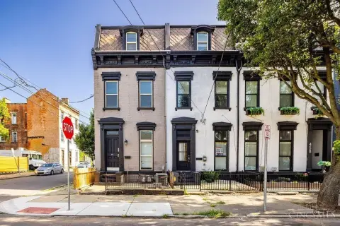 Renovated Duplex with In-Unit Laundry