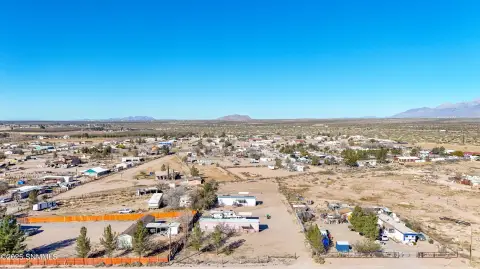 Mesilla Park Acreage with Mobile Homes