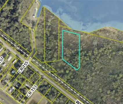Expansive Land in Lake Deaton