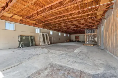 Retail Building with Attached Warehouse
