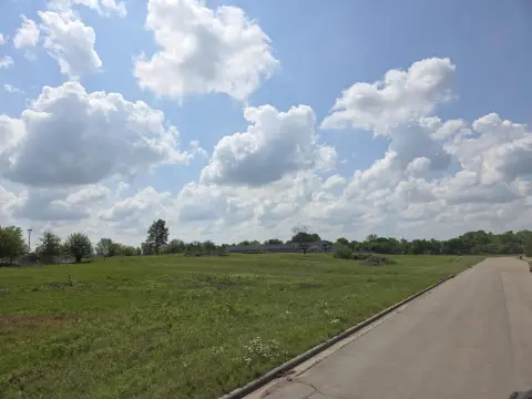 Republic, MO Commercial Lot