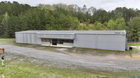 Hamilton Commercial Property on 5 Acres