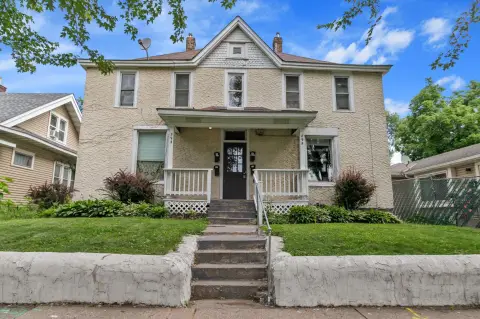 Turnkey Four-Unit Multifamily Building
