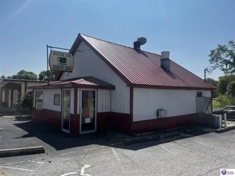 Former German Restaurant in Radcliff