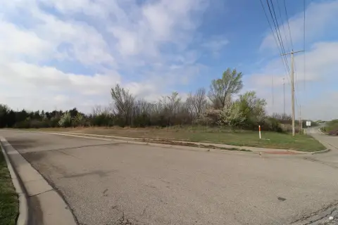 Commercial Land Zoned CSP