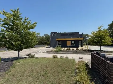 Drive-Through Restaurant Building
