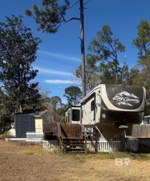 Improved RV Lot in Lillian