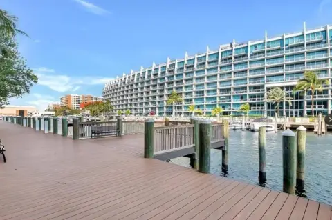 Dock with Apartment in Aventura
