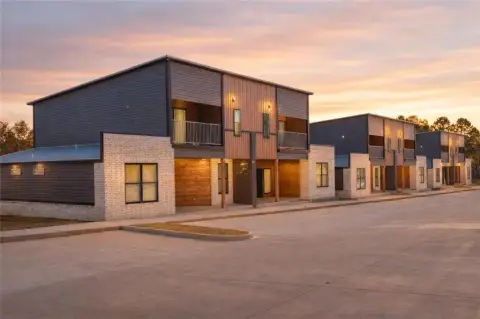 Student Housing Near University Campus