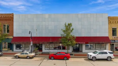 Mixed-Use Property with Restaurant