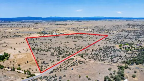 Residential Land with Panoramic Views